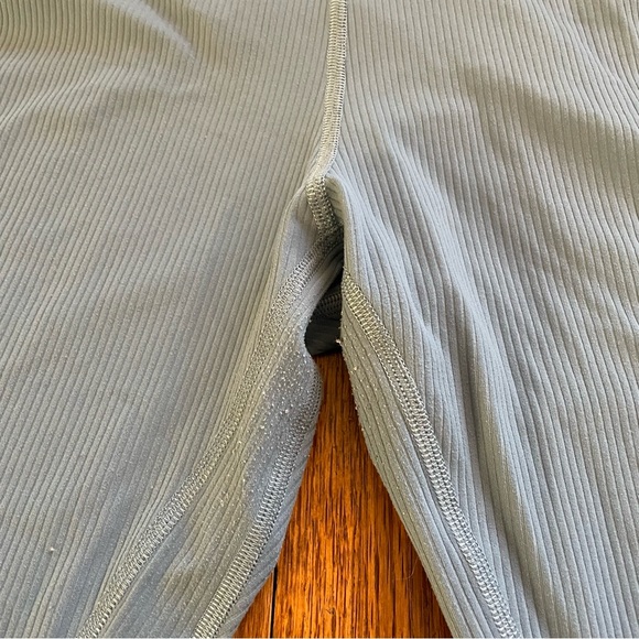 Lululemon Athletica Light Blue Ribbed Leggings - Picture 2 of 5